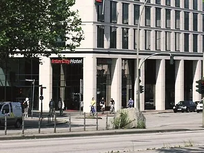 Intercityhotel Hamburg Hauptbahnhof 4*,