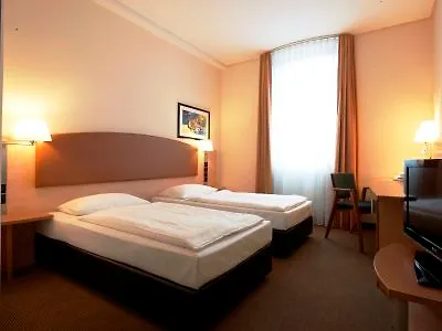 Отель Intercityhotel Hamburg Hauptbahnhof