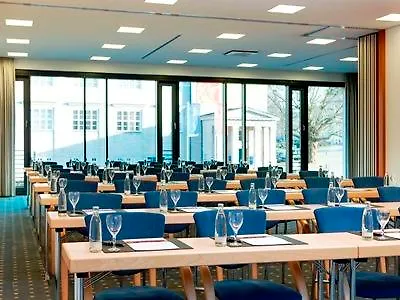 Отель Intercityhotel Hamburg Hauptbahnhof