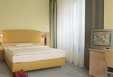 **** Hotel Intercityhotel Hamburg Hauptbahnhof Germany
