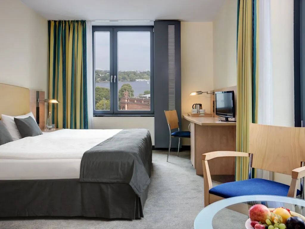 Отель Intercityhotel Hamburg Hauptbahnhof